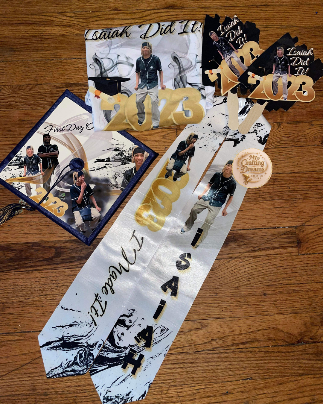 Custom Graduation Cap Topper **PLEASE READ THE DESCRIPTION**