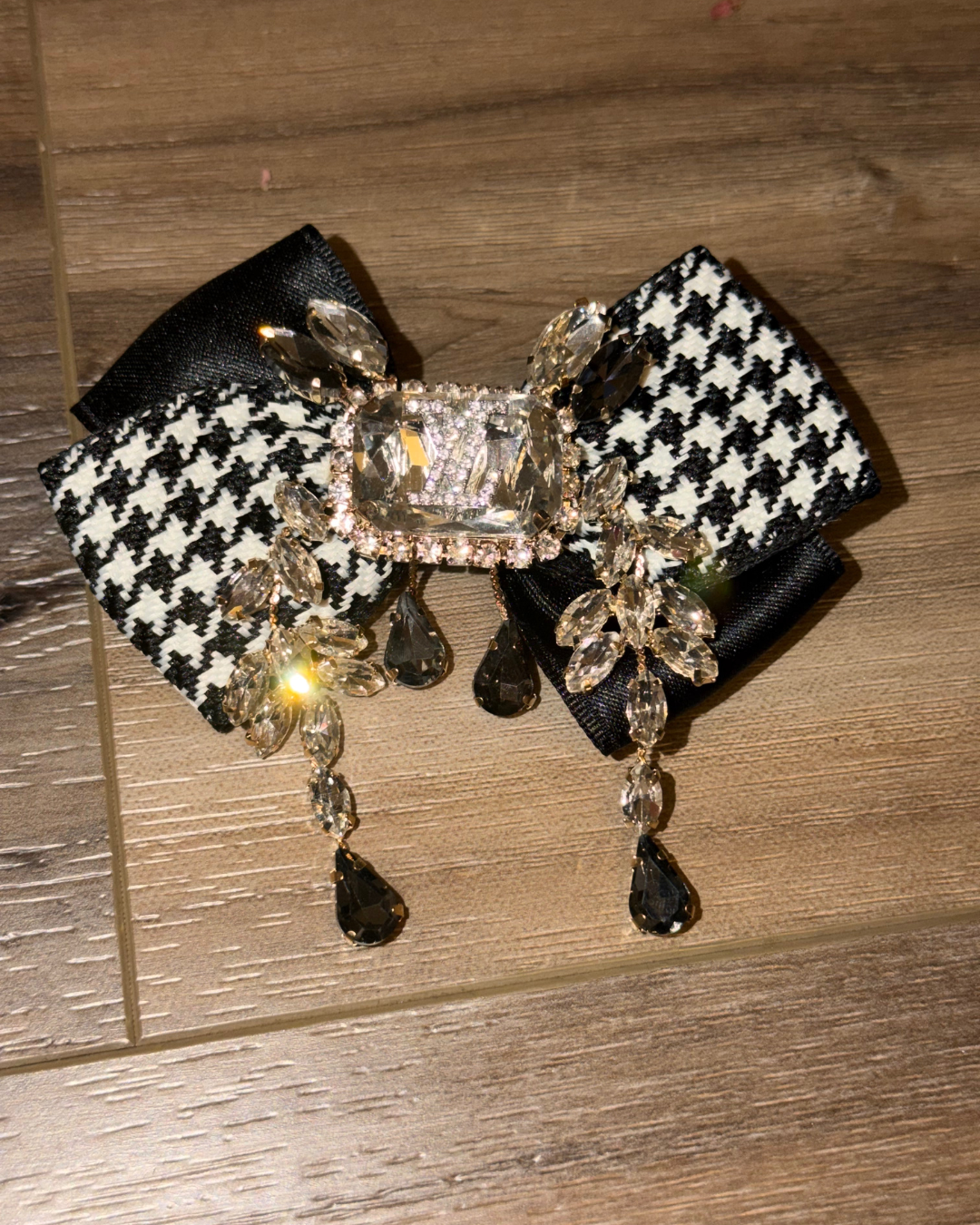 Designer-Inspired Brooches — Classy, Bougie & A Whole Statement