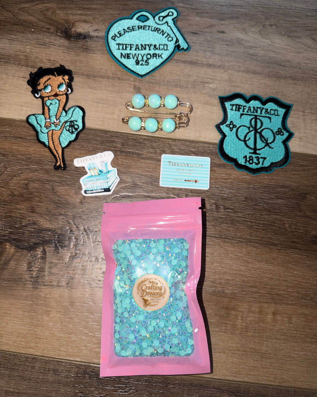 Kits (Croc, Bag Tie & Hats)